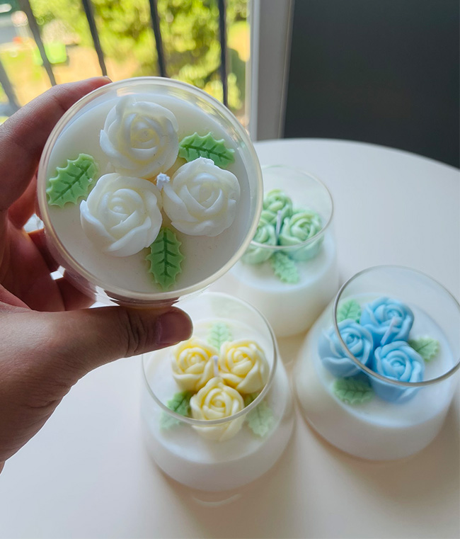 bardak mum gül ve çiçekler